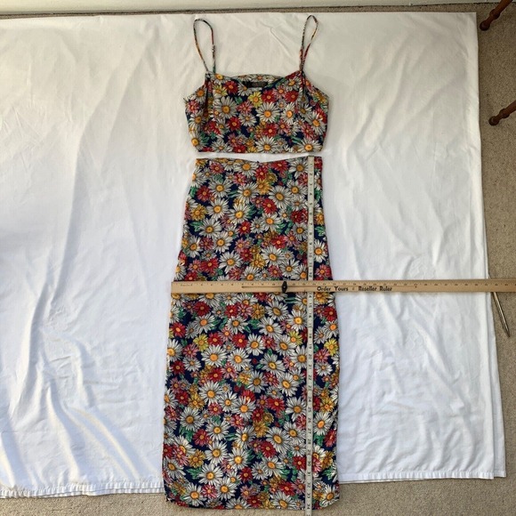 Reformation Ace Two Piece Top Skirt 2 XS Floral Midi Cropped Daisy Retro Groovy - Picture 3 of 8